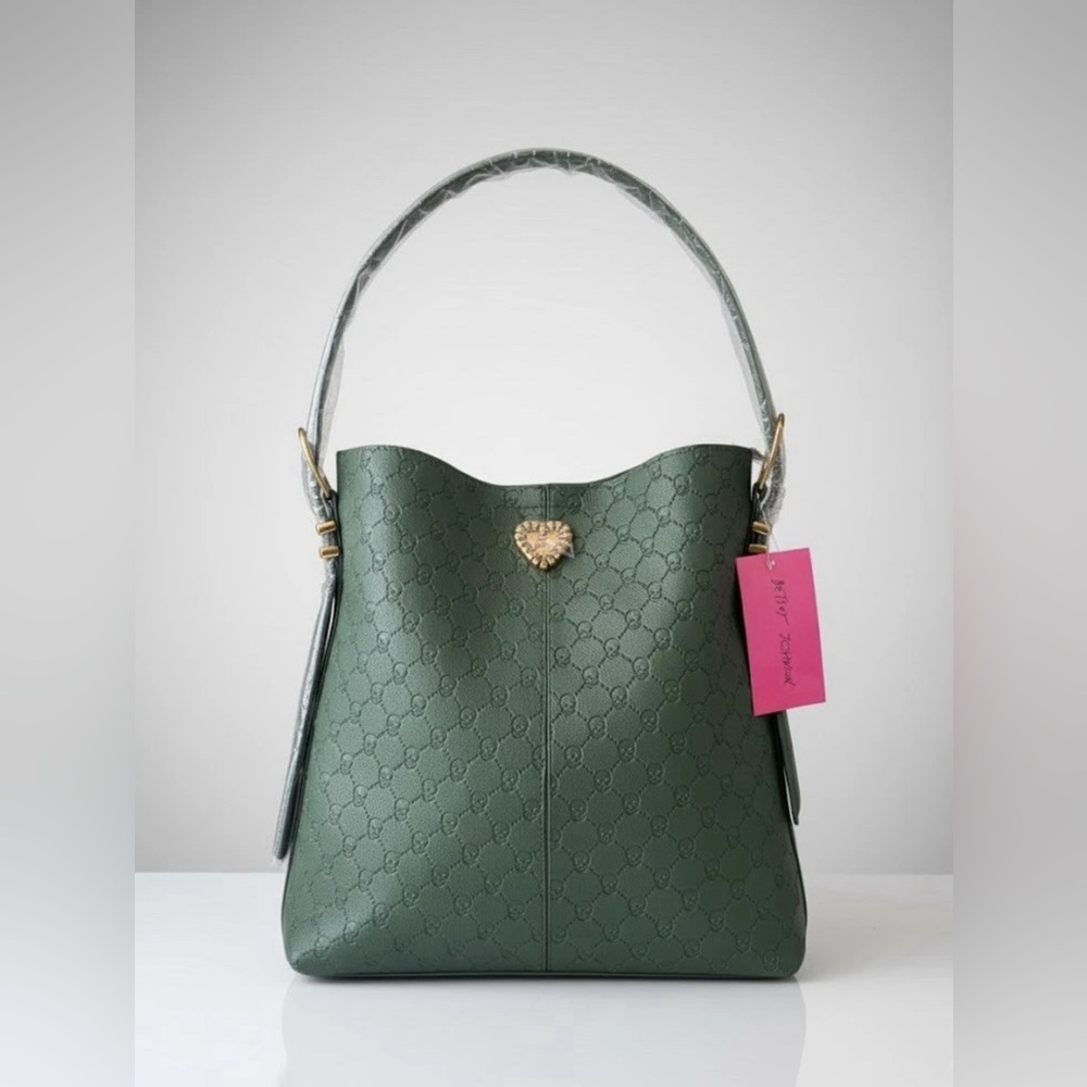 Betsy Johnson Green Skull Bucket Bag